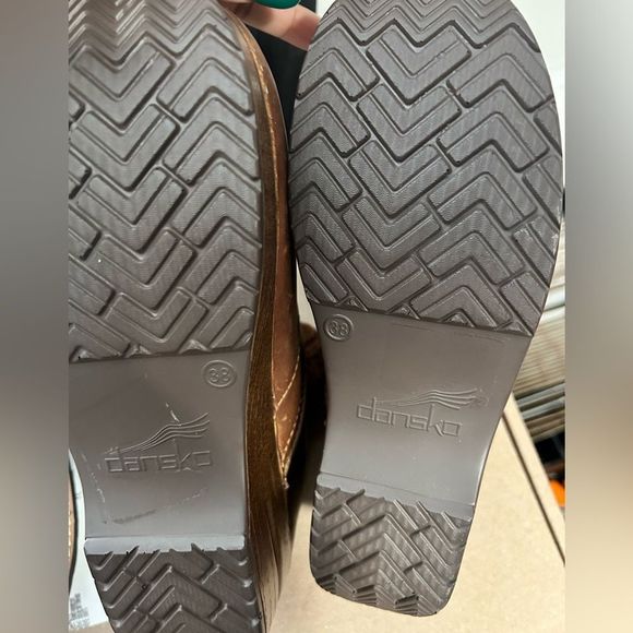 Dansko Chloe Clogs Brown 38 8 Leather w/Wool Cable Ankle Trim Unworn - Picture 8 of 8